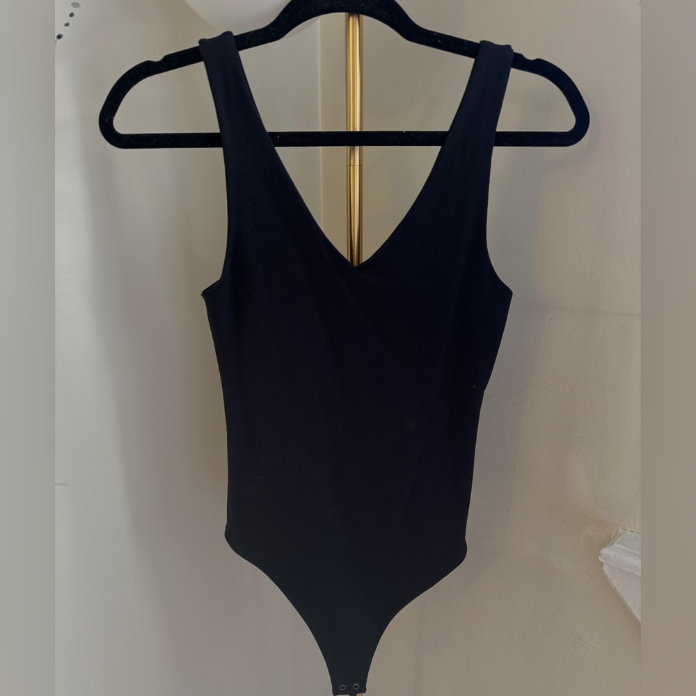 Abercrombie V-neck Black Bodysuit XS